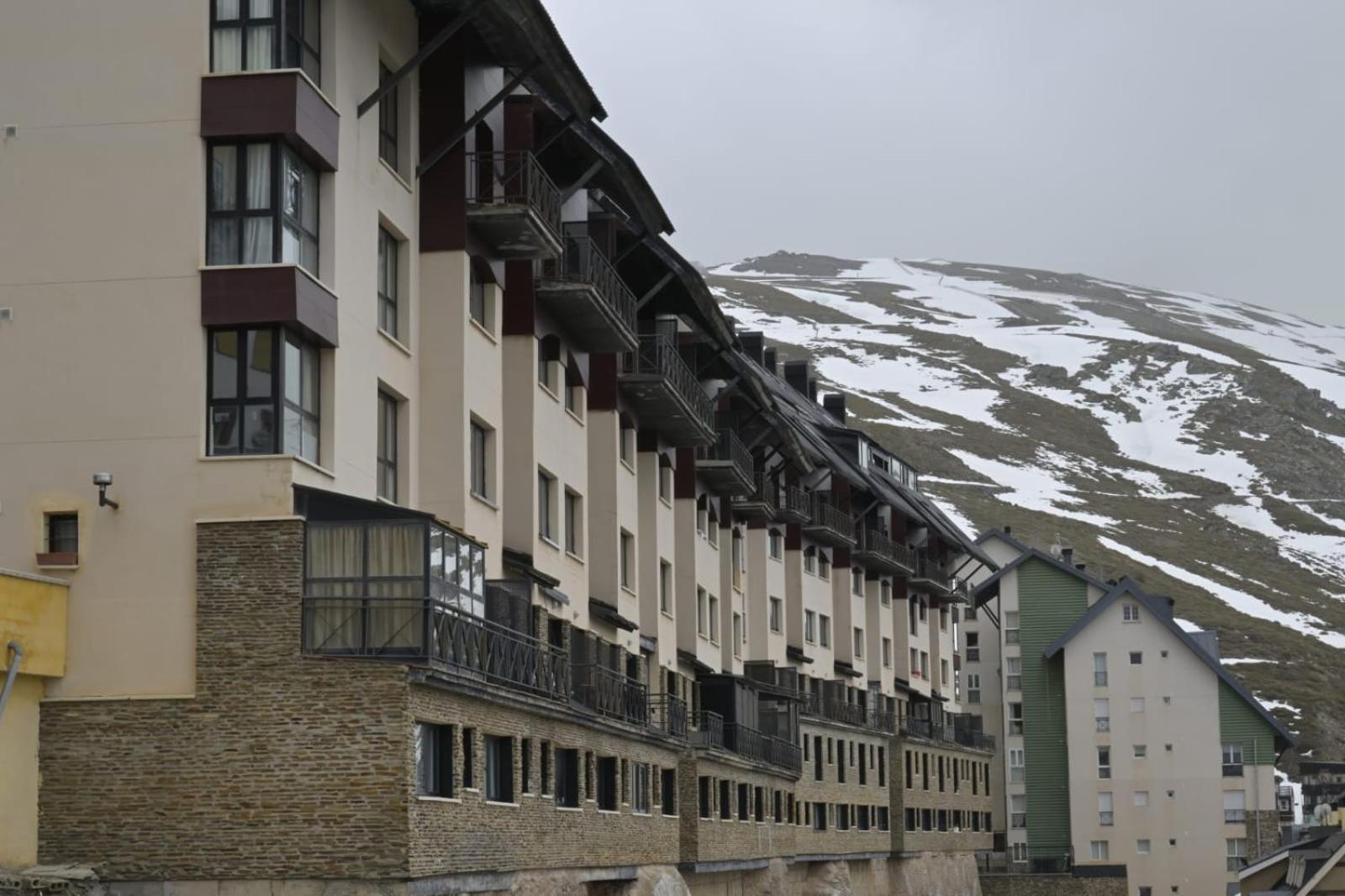 Estudio Infinity Con Parking Sierra Nevada Exterior photo
